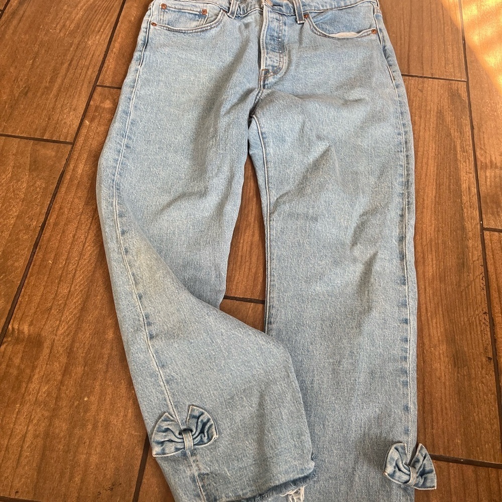 Levi’s sweet nothings wedgie straight bow jeans size 31 - Picture 2 of 4